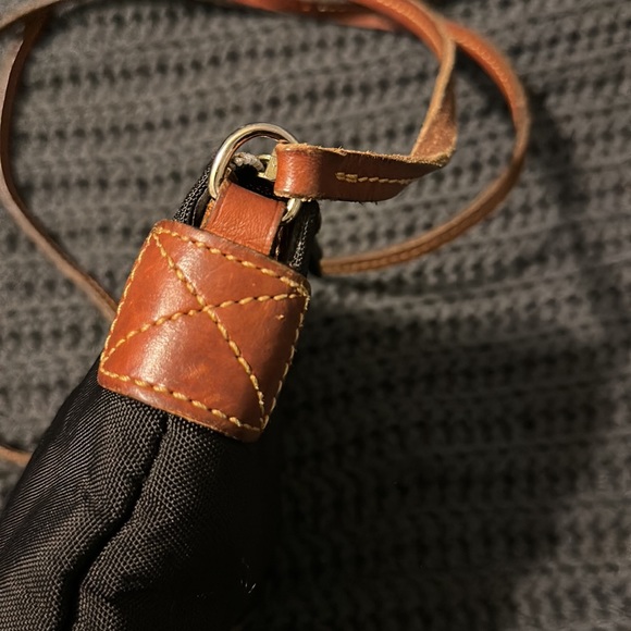 Dooney & Bourke crossbody purse - Picture 5 of 14